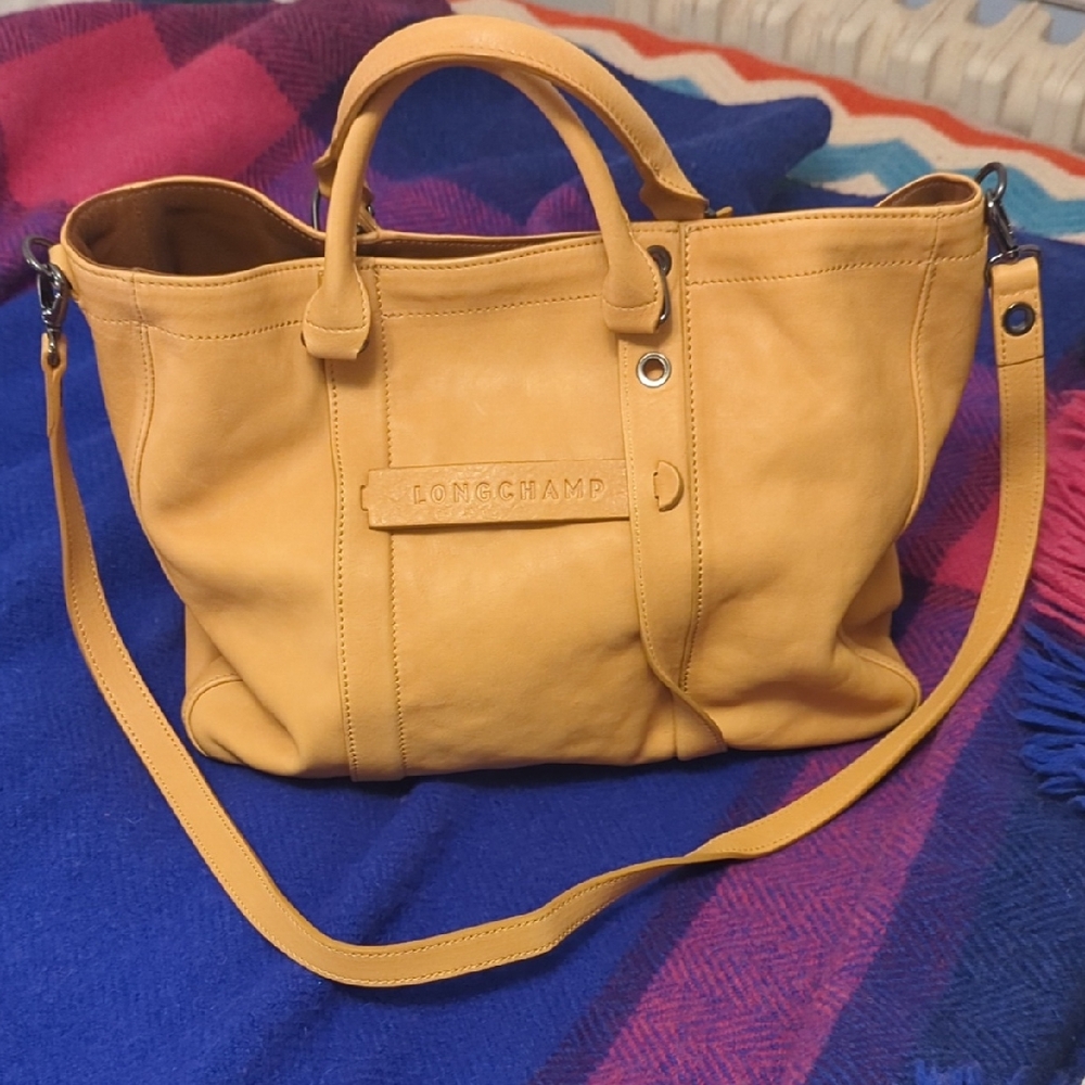 Longchamp 3D Leather Tote Bag